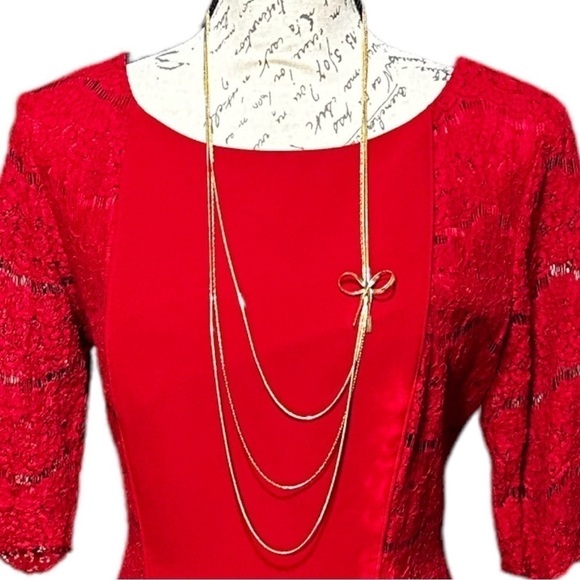 Layered Gold Necklace with Bow - Picture 1 of 3